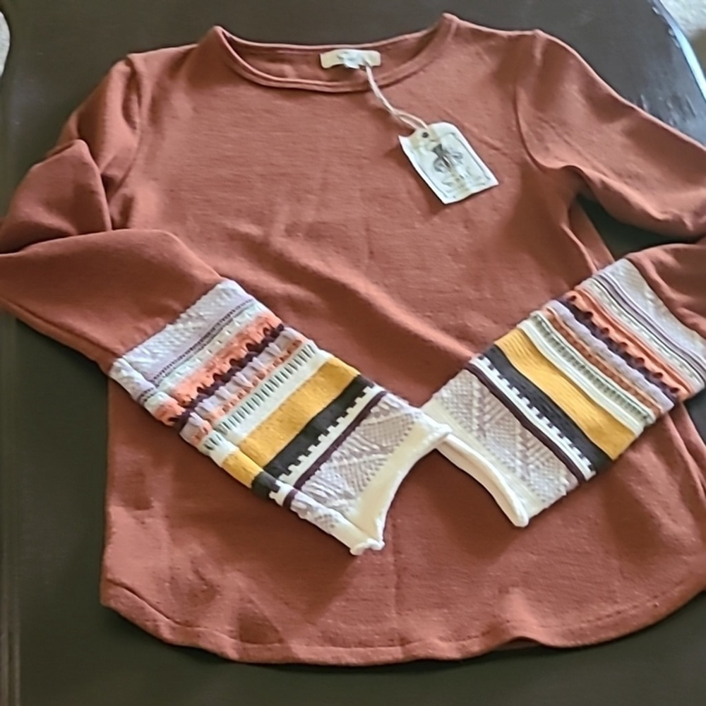 Easel for Angels from Los Angeles sz. S. Rust with Crochet sleeves. (#1302)